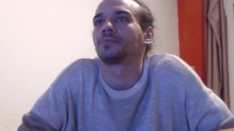 Snapshot of heilanubis chatting on March 15, 10:27 pm heilanubis online show from March 15, 10:27 pm