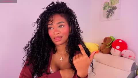 Snapshot of heily_fox chatting on January 10, 7:54 am HEILY online show from January 10, 7:54 am