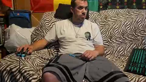 xxScubaStevexx online show from June 11, 10:57 am