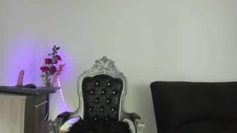 Hela   Independent model online show from February 13, 3:39 am