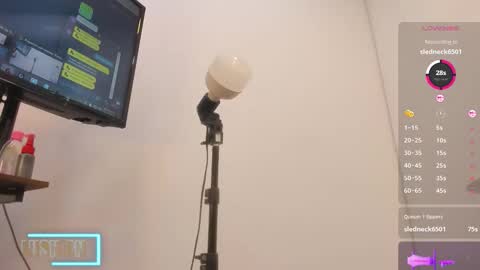 hellen online show from November 27, 12:35 am