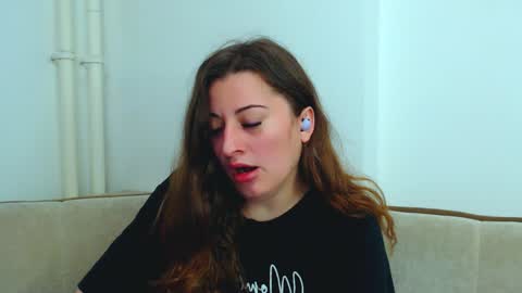 helen_adams_ online show from December 20, 5:04 am