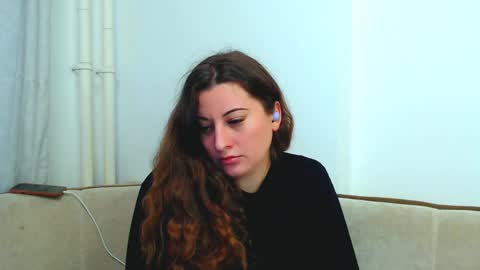 helen_adams_ online show from December 27, 8:35 am