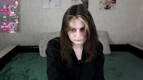 Snapshot of helen_gren chatting on February 4, 4:29 am MY NAME IS HELEN WELCOME TO MY ROOM online show from February 4, 4:29 am