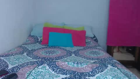 Snapshot of helen_lya chatting on November 24, 7:46 pm Helen online show from November 24, 7:46 pm