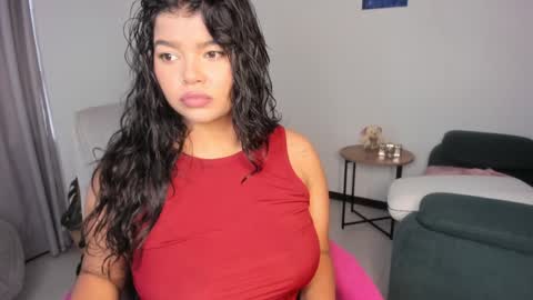 Snapshot of helen_miller chatting on January 31, 10:21 pm helen_miller online show from January 31, 10:21 pm