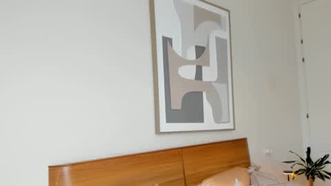 helena_hills online show from January 18, 6:12 pm