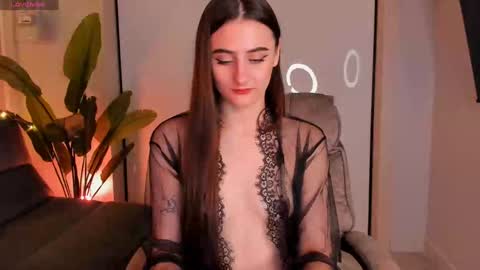 Helen online show from December 20, 8:45 pm