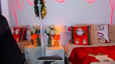 Helena Santos  online show from November 15, 9:32 pm