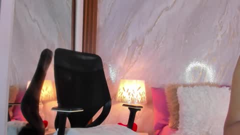 Helena Santos  online show from February 26, 11:42 am