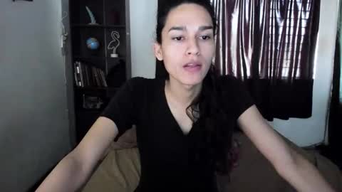 Snapshot of helena_spellman chatting on April 6, 4:52 pm helena_spellman online show from April 6, 4:52 pm
