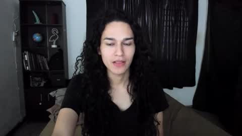 Snapshot of helena_spellman chatting on April 7, 10:20 pm helena_spellman online show from April 7, 10:20 pm