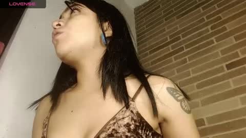 Snapshot of helenacyruss666 chatting on May 8, 3:56 am Only 18 cyrus online show from May 8, 3:56 am