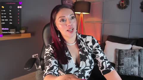 Snapshot of helenaduque_ chatting on January 16, 12:09 pm Helena online show from January 16, 12:09 pm