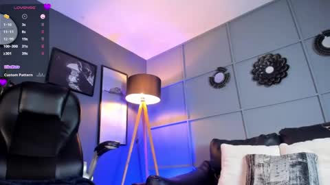 Snapshot of helenaduque_ chatting on February 23, 2:57 pm Helena online show from February 23, 2:57 pm