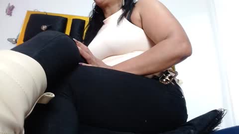 helenahotwet online show from December 6, 7:34 pm