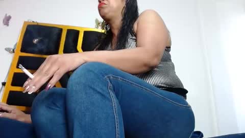 helenahotwet online show from December 22, 1:00 pm