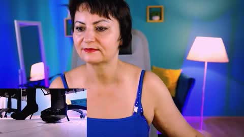 helenbeler online show from November 15, 8:33 am