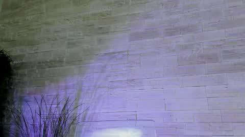 Snapshot of helenceccile chatting on April 15, 5:14 am Helen online show from April 15, 5:14 am