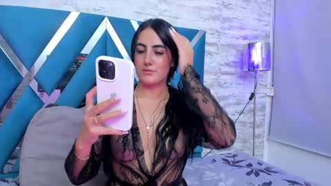Snapshot of helenn_monroy1 chatting on February 27, 11:10 am online show from February 27, 11:10 am