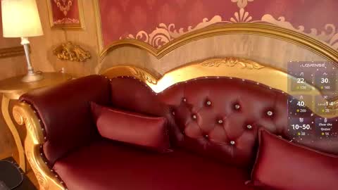 Snapshot of helenstanfordd chatting on February 24, 11:30 am Helen or Hells online show from February 24, 11:30 am