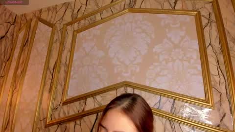 Snapshot of helenstanfordd chatting on March 4, 12:33 pm Helen or Hells online show from March 4, 12:33 pm