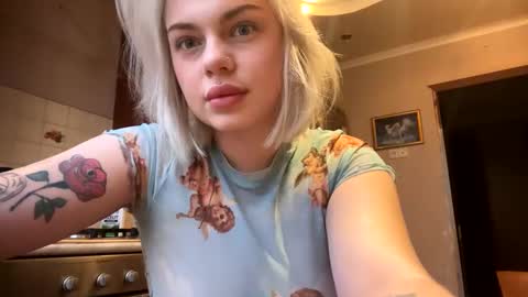 Snapshot of helga_now chatting on January 31, 1:34 pm helga_now online show from January 31, 1:34 pm