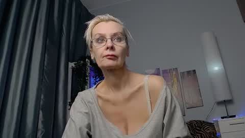 Snapshot of helgahimmele chatting on January 20, 9:22 pm Helga online show from January 20, 9:22 pm