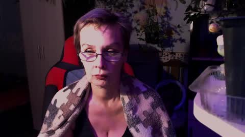 Helga online show from May 31, 7:15 pm