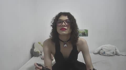 Helia Transfem and Amy online show from December 24, 9:55 pm