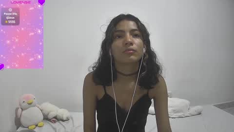 Helia Transfem and Amy online show from January 2, 5:24 am