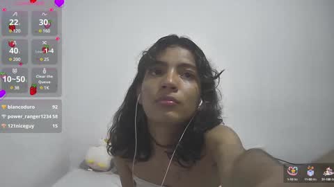Helia Transfem and Amy online show from January 6, 6:10 pm