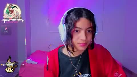 Helia Transfem and Amy online show from December 4, 8:01 am