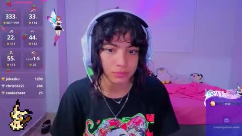 Snapshot of helia_n_amy chatting on February 26, 1:59 am Helia Transfem and Amy online show from February 26, 1:59 am