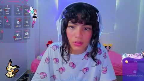 Snapshot of helia_n_amy chatting on March 2, 8:48 pm Helia Transfem and Amy online show from March 2, 8:48 pm