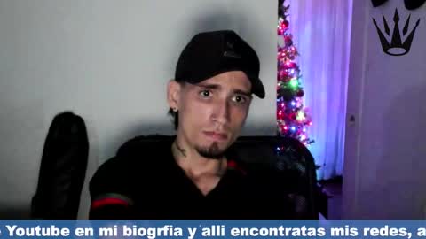 Snapshot of hell_boy66 chatting on December 20, 12:40 am Eros online show from December 20, 12:40 am