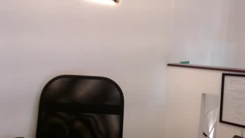 Snapshot of hell_boy66 chatting on February 7, 1:20 am Eros online show from February 7, 1:20 am