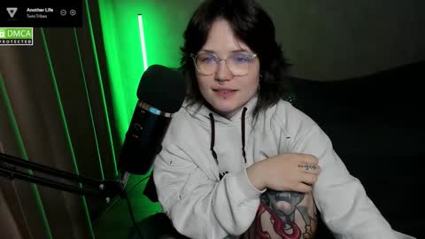 Red online show from October 5, 7:01 pm