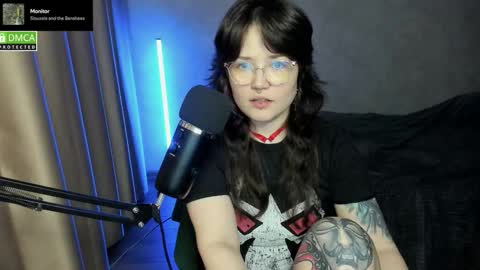 Red online show from October 6, 7:11 pm