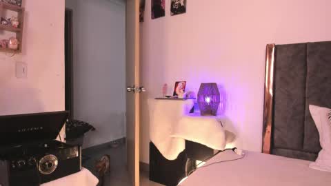 Snapshot of helldy_666 chatting on May 11, 11:02 pm helldy_666 online show from May 11, 11:02 pm