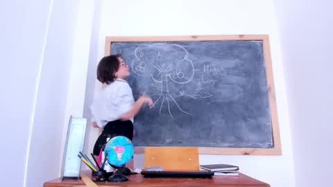 Julieta online show from December 7, 11:18 am