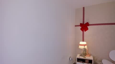 Julieta online show from December 18, 1:02 pm