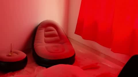 Snapshot of hellen_garcia chatting on February 12, 5:58 pm Hellen online show from February 12, 5:58 pm