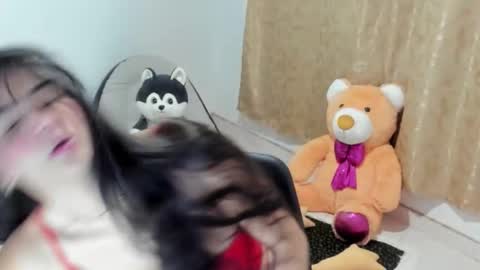 Snapshot of hellen_garcia chatting on February 22, 2:06 am Hellen online show from February 22, 2:06 am