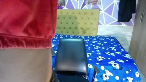 Snapshot of hellen_maya chatting on May 1, 6:23 pm hellen maya online show from May 1, 6:23 pm