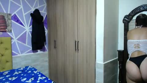 Snapshot of hellen_maya chatting on May 23, 6:34 pm hellen maya online show from May 23, 6:34 pm