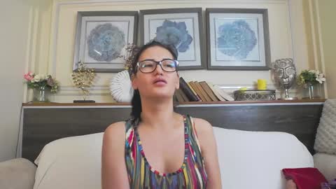    online show from January 12, 4:00 am