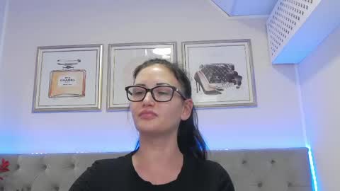    online show from May 16, 10:36 am