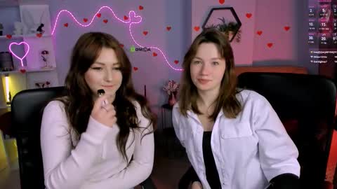 Snapshot of helli_belli chatting on February 20, 8:20 pm Helli online show from February 20, 8:20 pm