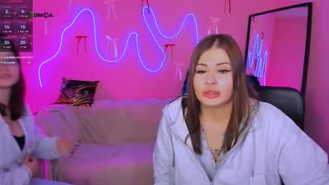 Snapshot of helli_belli chatting on March 10, 8:47 pm Helli online show from March 10, 8:47 pm